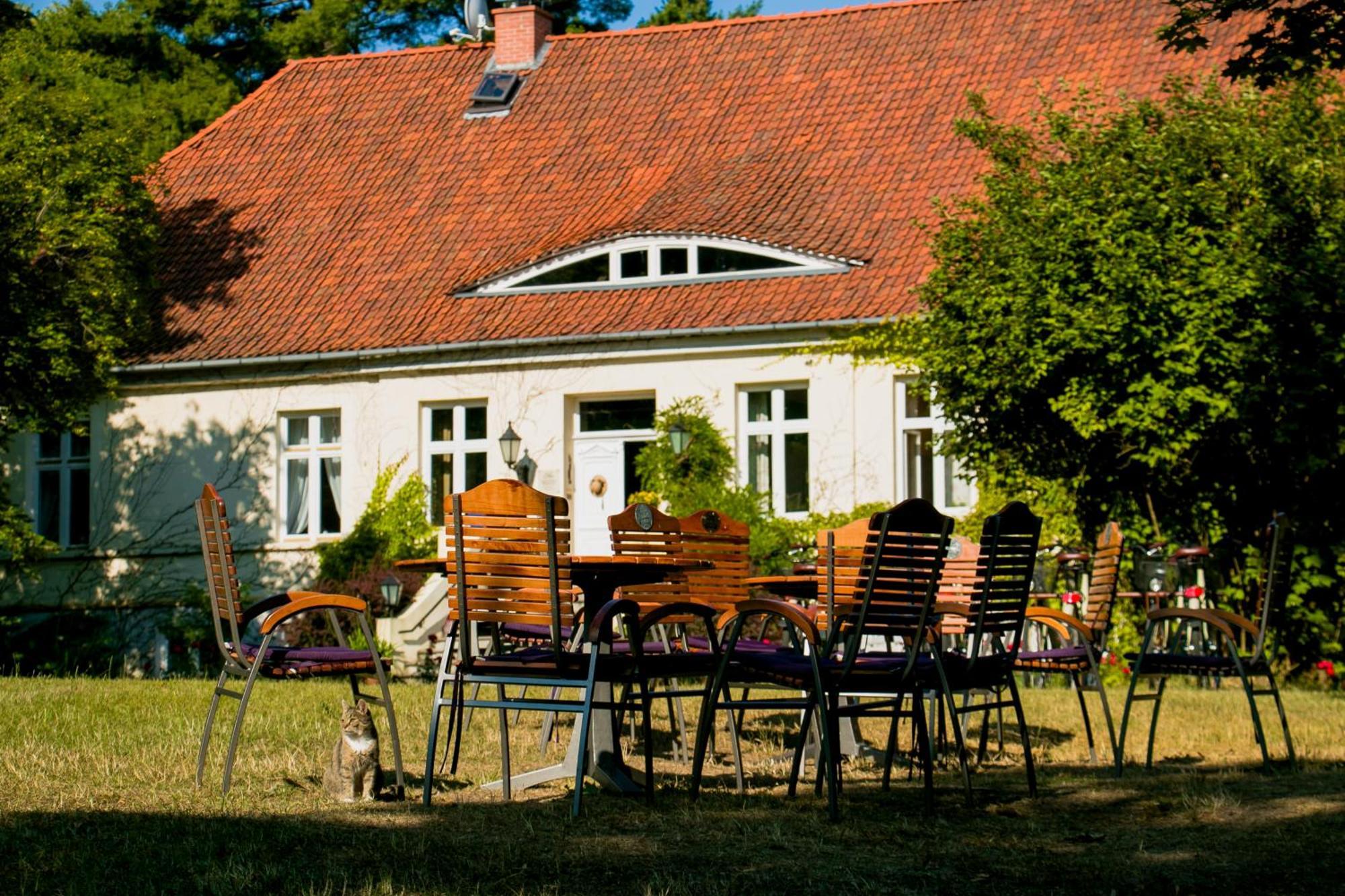 Hotel Im Park Sorkwity Exterior foto